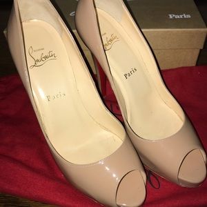 Louboutin Very Prive 120 Nude